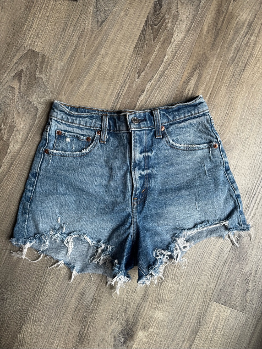 Abercrombie The ‘90s Relaxed Cutoff High Rise Denim Shorts